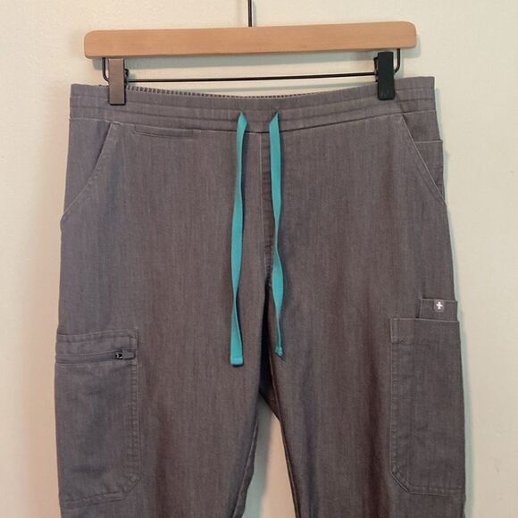 Figs Technical Collection Gray Drawstring Waist Scrub Pants Size Medium - Picture 2 of 11